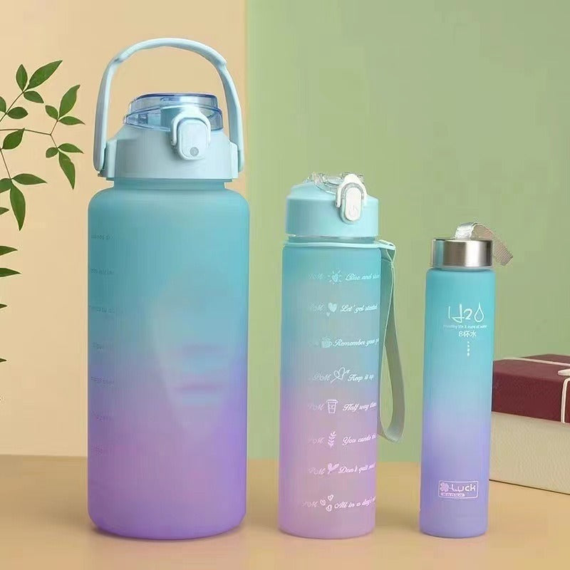 Graduated three piece set of gradient colored plastic cups, large capacity portable portable sports water bottle, fashionable frosted water cup