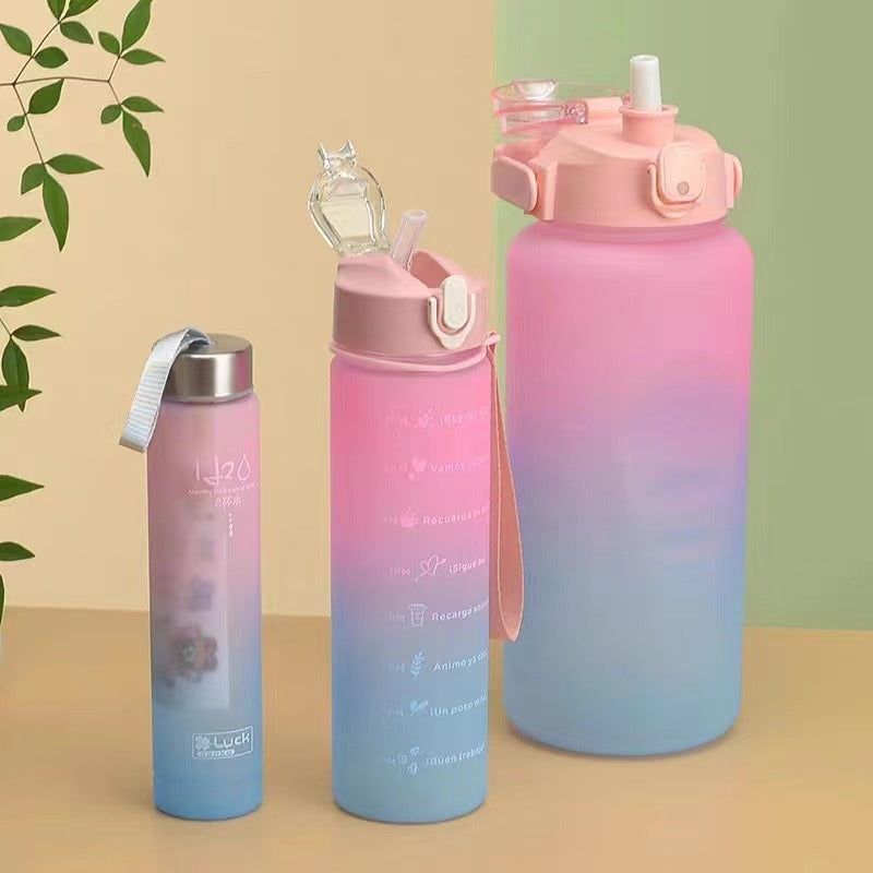 Graduated three piece set of gradient colored plastic cups, large capacity portable portable sports water bottle, fashionable frosted water cup
